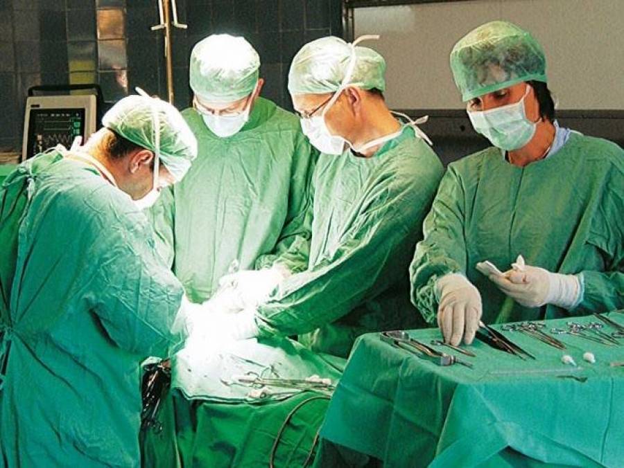 Ιατρικό “θαύμα” από Έλληνα ομογενή νευροχειρουργό