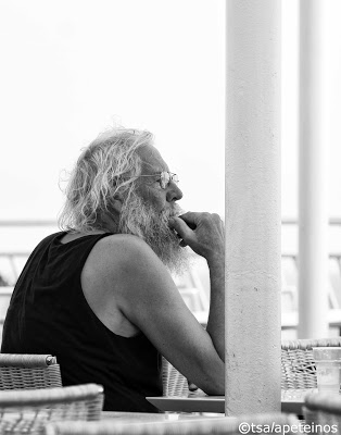 (Λίγοι ακόμα) Επιβάτες