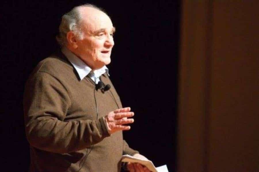 Ράμφος: “Η ‘παράνοιά’ μας έμπνευση για το παγκόσμιο προλεταριάτο”