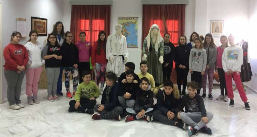 Οι μαθητές του 3oυ Δημοτικού Σχολείου Μύρινας γνώρισαν την ιστορία του Λυκείου των Ελληνίδων (photos)
