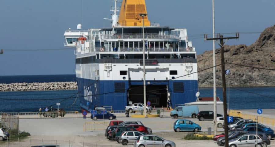 Απαγόρευση κυκλοφορίας: Μπλόκα σε εθνικές οδούς, λιμάνια, αεροδρόμια | 300 ευρώ το πρόστιμο για όποιον μετακινείται άσκοπα