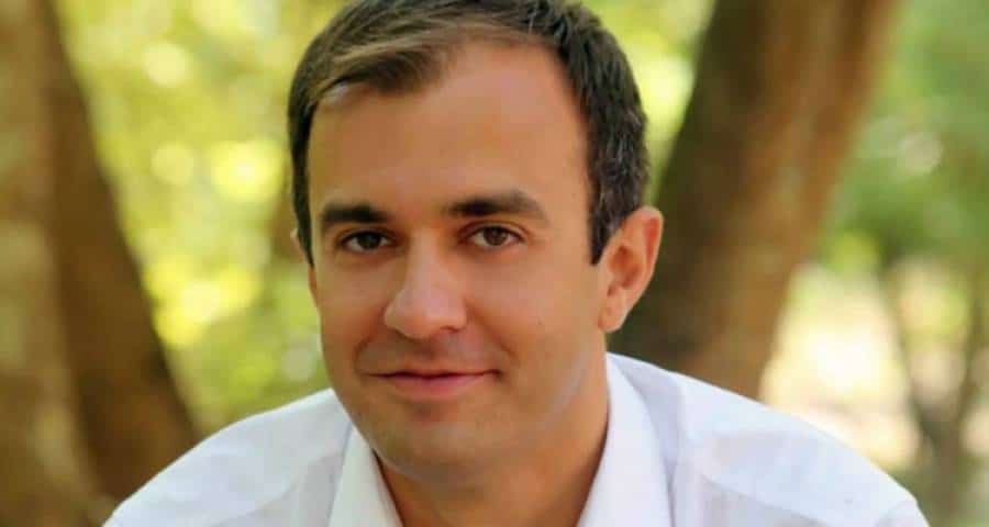Ο διεθνολόγος Τ. Χατζηβασιλείου αναλύει στον FM 100 τι σημαίνει η συμφωνία Ελλάδας – Ιταλίας για την ΑΟΖ (audio)