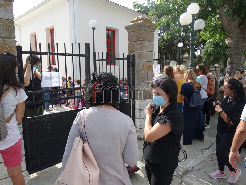 Λήμνος: Πρώτη ημέρα στο σχολείο με μάσκες (photos) – φωτογραφία 23
