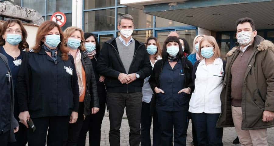 Μητσοτάκης: Μειώνεται το ιικό φορτίο στη Βόρεια Ελλάδα | Δωρεάν και όχι υποχρεωτικό το εμβόλιο