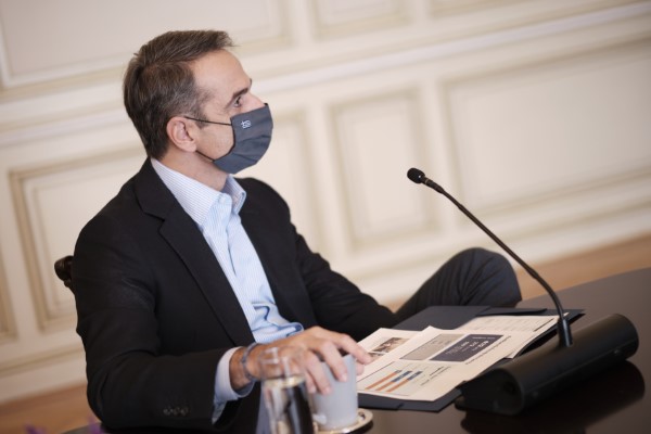 Μητσοτάκης: Να περιοριστούμε πρόσκαιρα για να μην κάνουμε Χριστούγεννα με αυστηρούς περιορισμούς