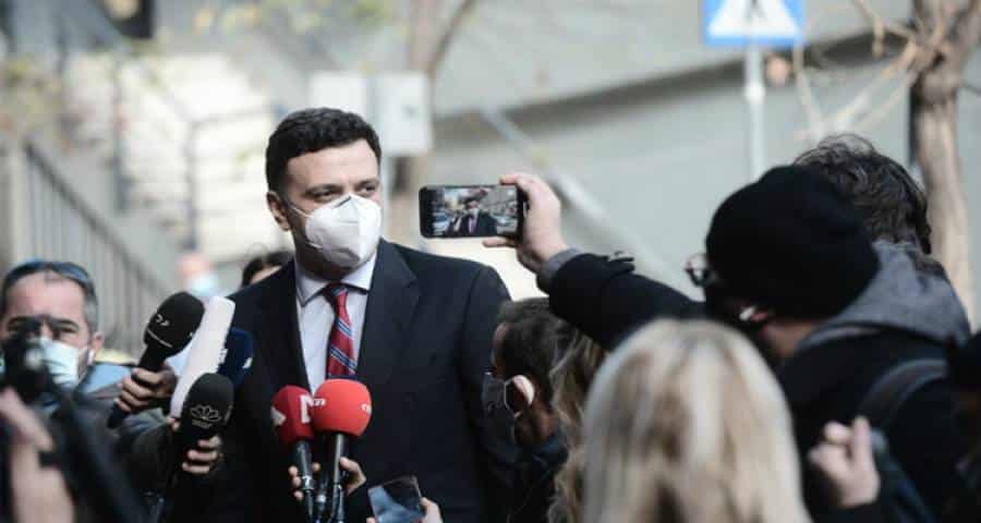 Στο νοσοκομείο «Ευαγγελισμός» ο Βασίλης Κικίλιας για τον πρώτο εμβολιασμό κατά του κορωνοϊού