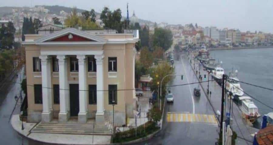 Σκάνδαλα και ρουσφετολογική πολιτική στην Περιφέρεια καταγγέλλει η Αγλαΐα Κυρίτση