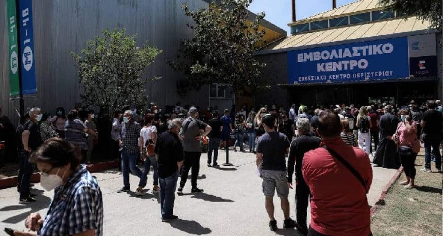 Επιχείρηση «Ελευθερία»: Ρεκόρ εμβολιασμών την Τετάρτη | To τείχος ανοσίας που θα έχει χτιστεί μέχρι τέλος Μαΐου