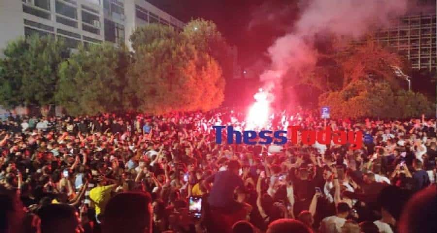 Θεσσαλονίκη: Το… αδιαχώρητο και πάλι στο ΑΠΘ | «Κορωνοπάρτι» με 3.000 άτομα, DJ και πυρσούς