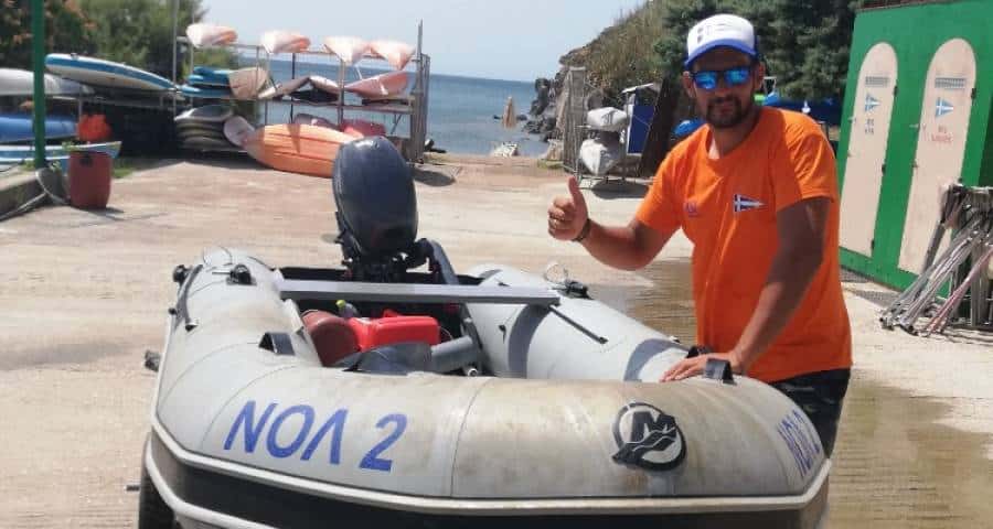 Λήμνος – Αξιέπαινη πράξη από τον Κώστα Δικράνη: Διέσωσε τους επιβαίνοντες κωπηλατικού σκάφους στο Ρωμέικο