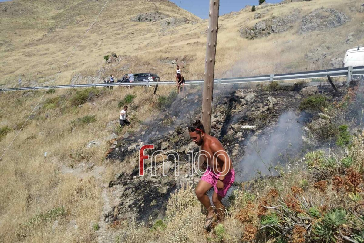 Λήμνος: Καταλυτική η συνδρομή εθελοντών στην κατάσβεση των σημερινών πυρκαγιών (photos)