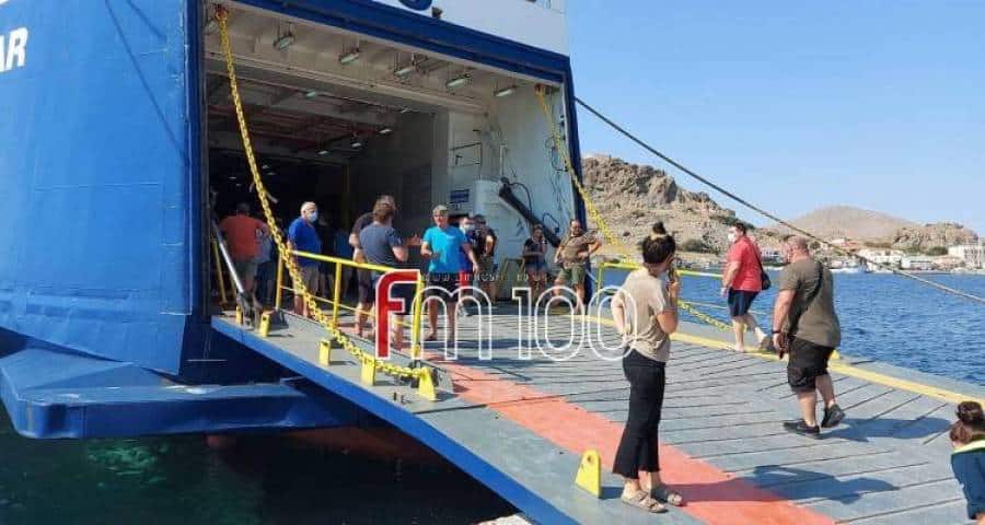 Λήμνος: Η ανακοίνωση του Λιμενικού για τη βλάβη στο «Aqua Star»