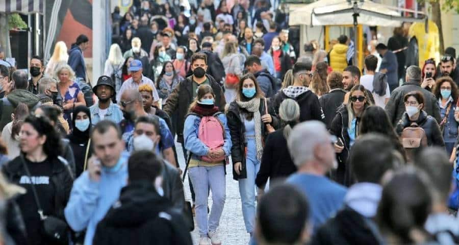 «Πρεμιέρα» σήμερα για τα νέα μέτρα για τους ανεμβολίαστους: Πού πρέπει να επιδεικνύουν τεστ | Τα 5 «SOS»