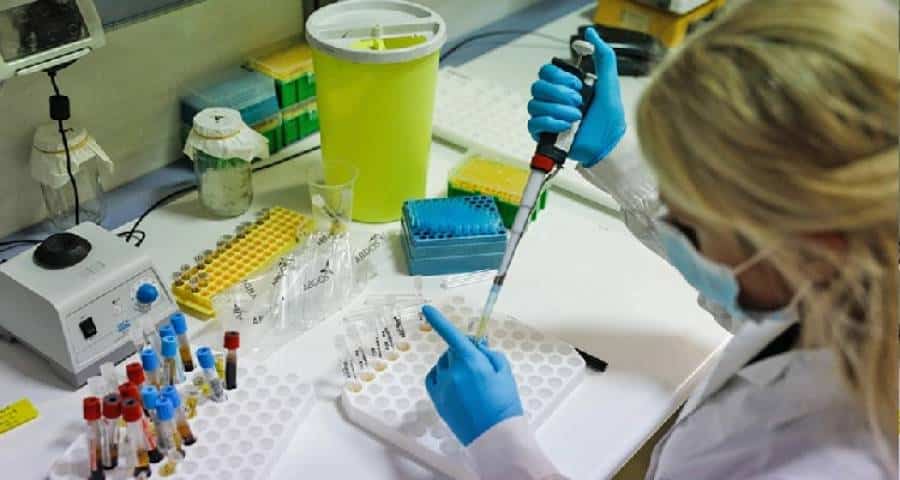 Μετάλλαξη Ομικρον: Στην Αθήνα τα δύο νέα ύποπτα κρούσματα