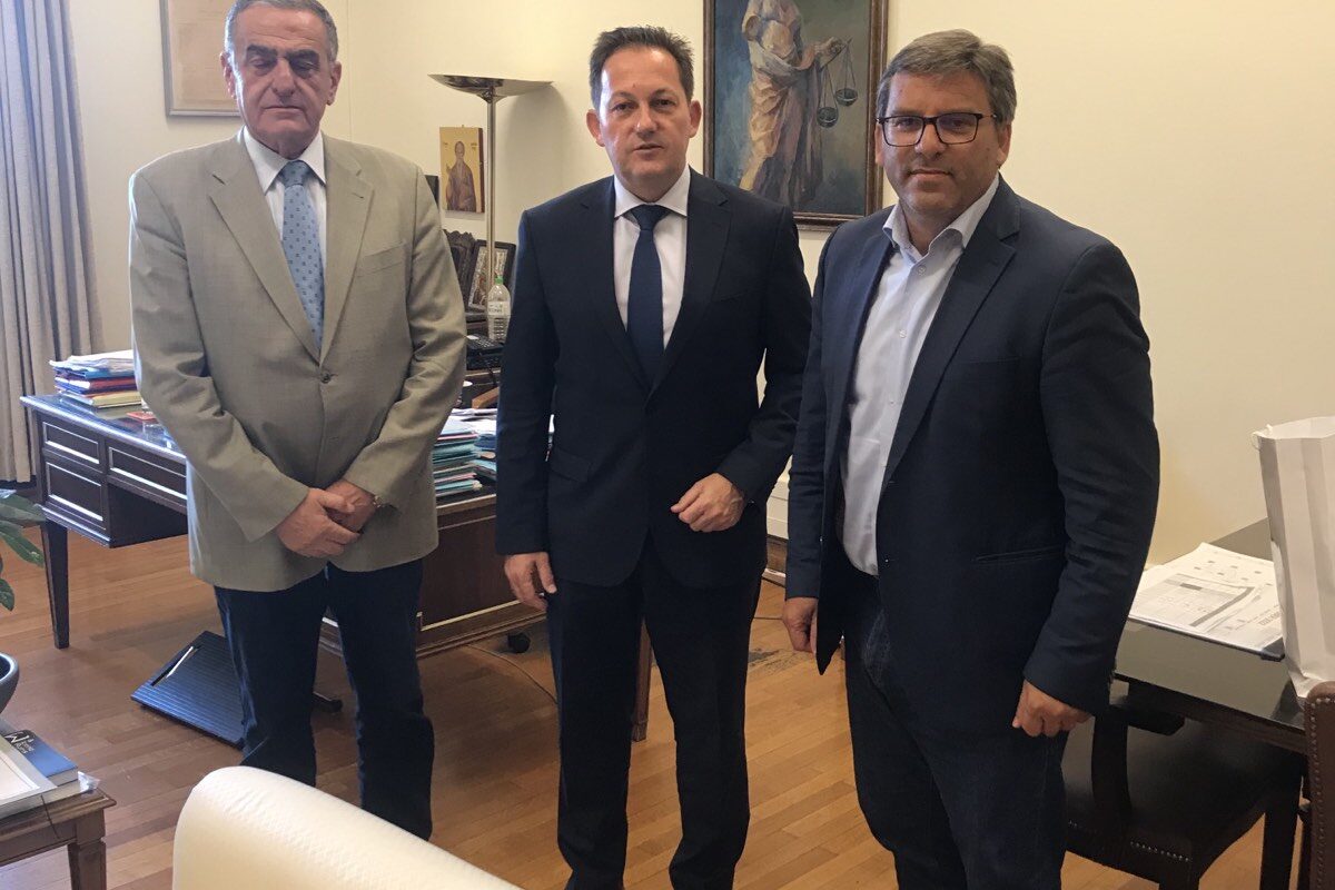 Συνάντηση Μαρινάκη με Πέτσα για τις χρηματοδοτήσεις σημαντικών έργων για το νησί της Λήμνου.
