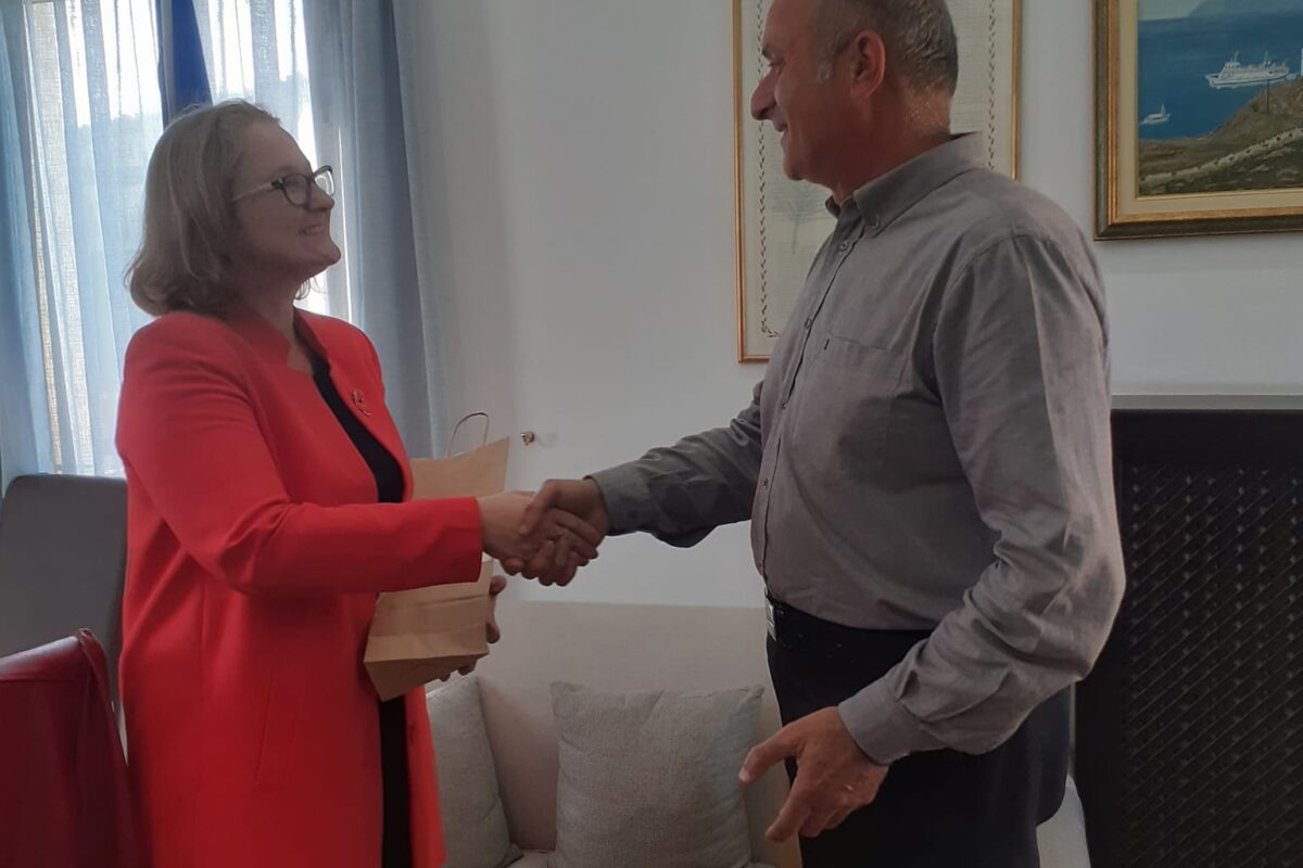 Στον Έπαρχο αντιπροσωπεία από την Αυστραλία για το “Ανοιχτό Μουσείο” των Anzac