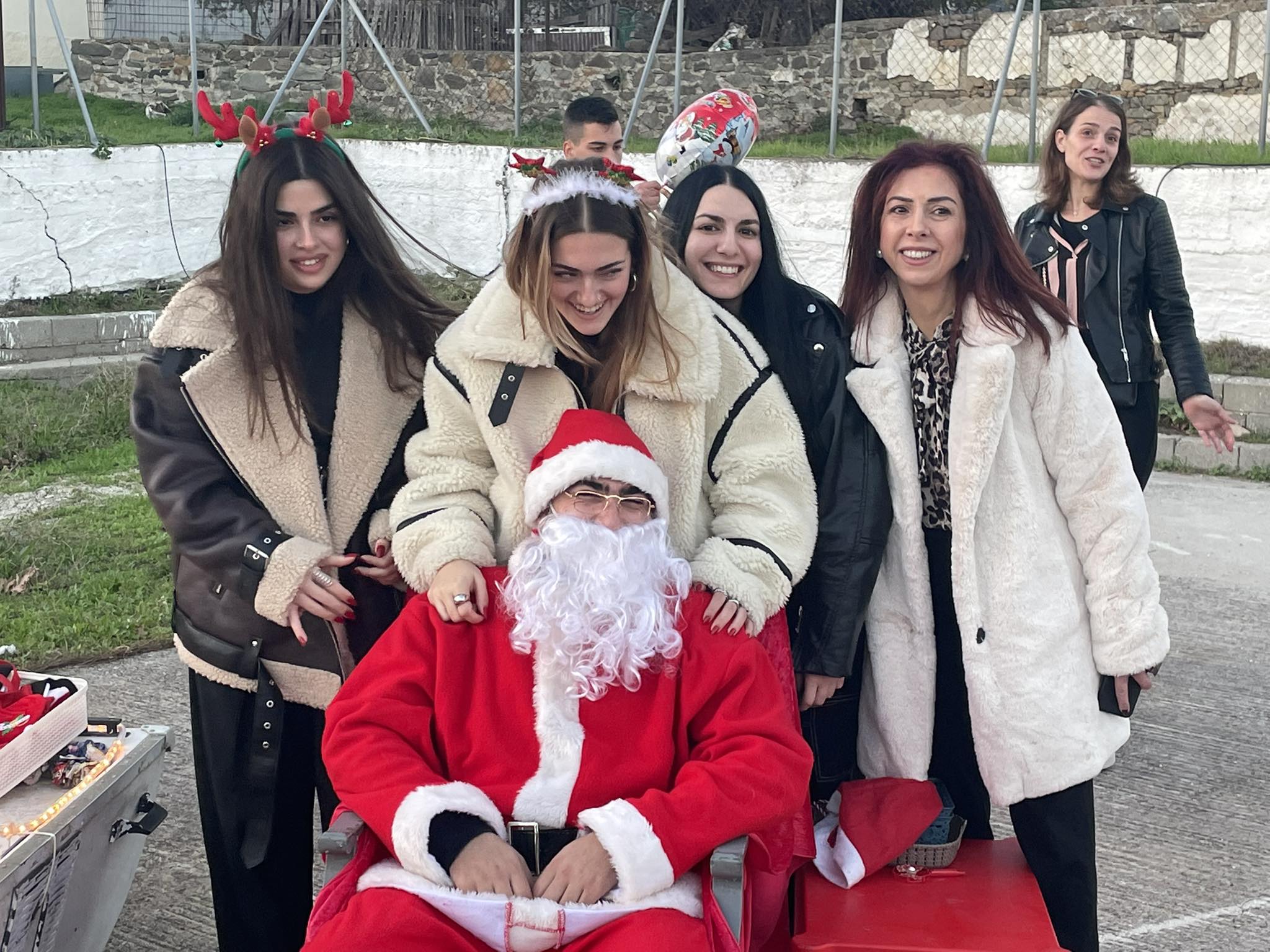 Τα γιορτινά τους φόρεσαν οι Αγκαρυώνες – φωτογραφία 21