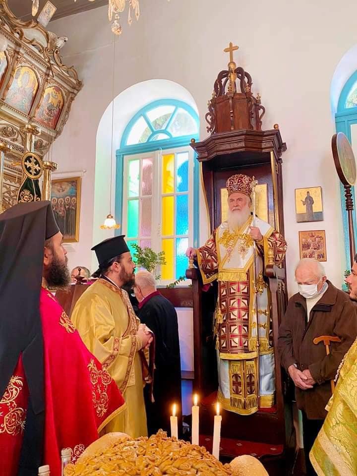 Πανηγύρισε ο Ναός της Υπαπαντής στις Σπέτσες προεξάρχοντος του Μητροπολίτη Λήμνου & Αγίου Ευστρατίου Ιερόθεου (photos) – φωτογραφία 2