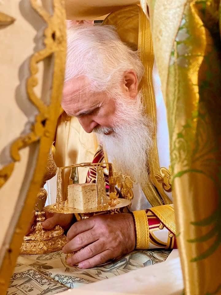 Πανηγύρισε ο Ναός της Υπαπαντής στις Σπέτσες προεξάρχοντος του Μητροπολίτη Λήμνου & Αγίου Ευστρατίου Ιερόθεου (photos) – φωτογραφία 18