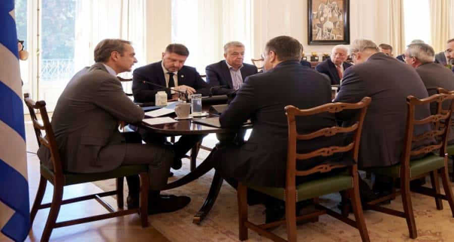 Συνάντηση Μητσοτάκη – Μουτζούρη: Πώς θα λειτουργεί η πλατφόρμα παρακολούθησης των έργων στις περιφέρειες | Προσβάσιμη σε κάθε πολίτη