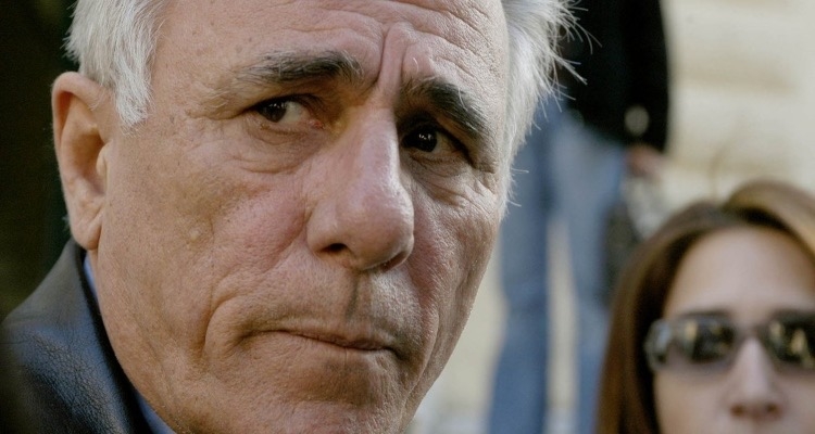 Πέθανε ο δημοσιογράφος Σπύρος Καρατζαφέρης