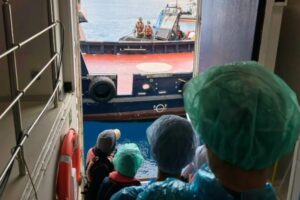 Δύο νέα κρούσματα χανταϊού από το πλοίο σήμερα, σε Γαλλία και ΗΠΑ -«Επιδεινώθηκε τη νύχτα η Γαλλίδα», όλες οι εξελίξεις