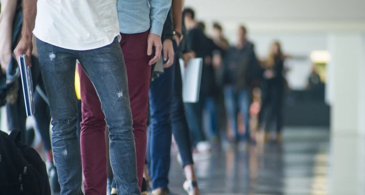ΔΥΠΑ: Ξεκινούν οι αιτήσεις για το πρόγραμμα πρόσληψης 1.000 ανέργων πτυχιούχων 25-54 ετών | H διαδικασία