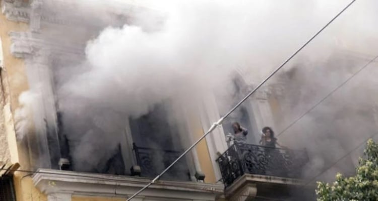 Συνελήφθη στην Αγγλία η 46χρονη που κατηγορείται για τον εμπρησμό της Marfin το 2010