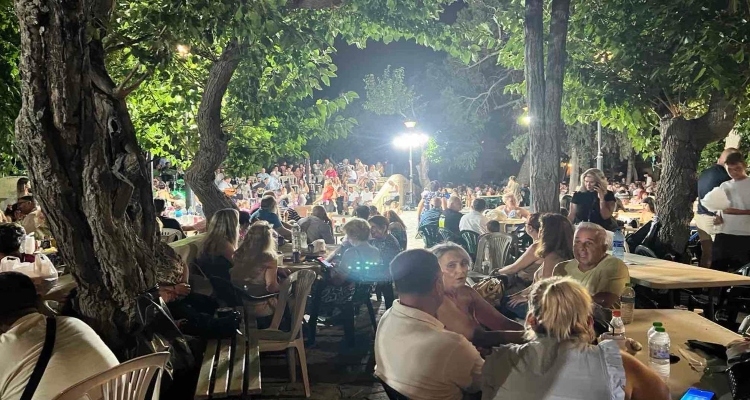 Έκκληση για τον εντοπισμό μαύρου πορτοφολιού που χάθηκε στο πανηγύρι του Αγίου Παντελεήμονα στο Ανδρώνι