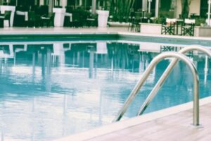 Στο μικροσκόπιο βίντεο «κλειδί» για τον πνιγμό του 4χρονου σε πισίνα στην Πάρο -Είχε λήξει η πιστοποίηση του ναυαγοσώστη