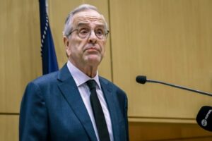 Πυρ ομαδόν και φαρμακερά σχόλια από τη ΝΔ κατά Σαμαρά: «Να μη φτάσουμε σε εμφύλιο που θα λέμε μεταξύ μας ανοησίες»