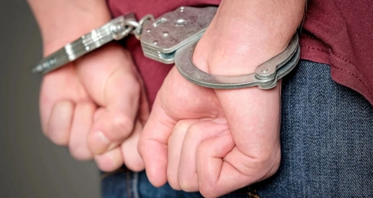 Πάτρα: Συνελήφθη καθηγητής για γενετήσιες πράξεις με ανηλίκους -Τον κατήγγειλε πρώην μαθήτριά του