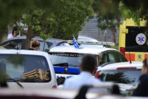 Γυναικοκτονία πίσω από την τραγωδία στη Νέα Σμύρνη: Έστησε καρτέρι έξω από το σπίτι, την σκότωσε και μετά αυτοκτόνησε