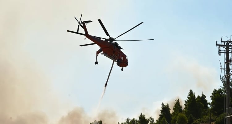 Φωτιά στον Μαραθιά Ζακύνθου -Σηκώθηκαν εναέρια μέσα, ήχησε το 112