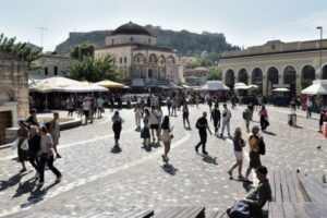 «Όχι» του ΣτΕ στην επαναφορά του 13ου και 14ου μισθού στο Δημόσιο | Το σκεπτικό της απόφασης