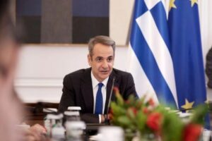 Διυπουργική υπό τον Μητσοτάκη για τις φωτιές στη Δυτική Αττική | Αποζημιώσεις, αντιπλημμυρικά έργα και «Porto Germeno Pass»