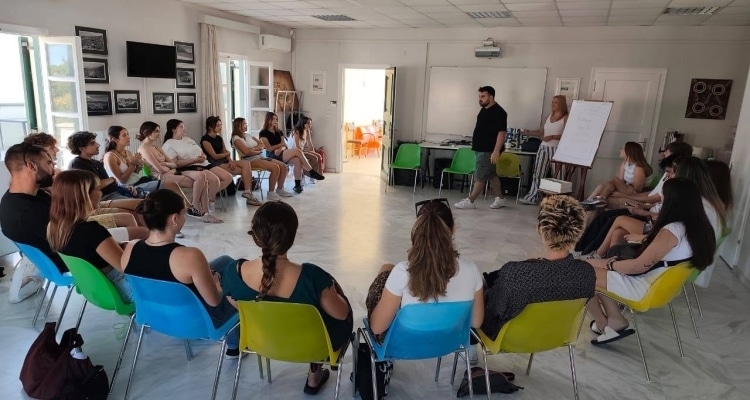 Στους ρυθμούς των λημνιακών χορών οι νέοι της Ευρώπης στο πλαίσιο του προγράμματος «Dancing the Heritage of Europe»