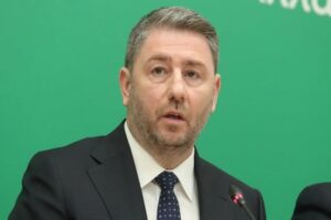 Το σχέδιο Ανδρουλάκη για την Αττική: Καμπάνια πόρτα πόρτα και η κλειστή σύσκεψη στη Χαριλάου Τρικούπη, ποιοι συμμετέχουν