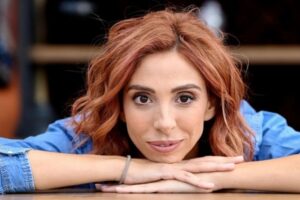 Όταν η «5 Minute Mum» Έλενα Χαραλαμπούδη «ταξιδεύει» στον Άγιο Ευστράτιο μέσα από ένα viral βίντεο