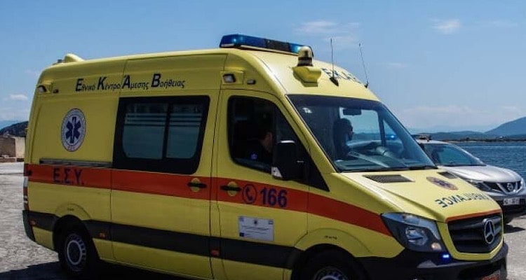 Τελευταία εξέλιξη: Στο νοσοκομείο μεταφέρεται 70χρονος χωρίς τις αισθήσεις του | Έκανε kite surf στον Κότσινα