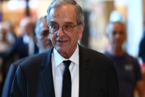 Ανταρτοπόλεμος Σαμαρά: Προσπαθεί να κερδίσει χρόνο μέχρι να ανακοινώσει το κόμμα -Ξεκάθαρες απαντήσεις από την κυβέρνηση