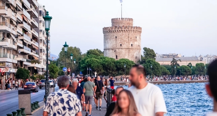 Μέχρι πότε οι αιτήσεις για το ειδικό εποχικό βοήθημα ΔΥΠΑ 2026, ποιοι δικαιούνται έως 1.438 ευρώ