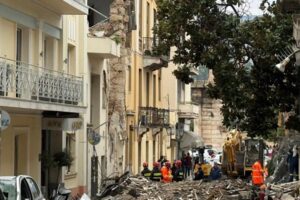 Εντοπίστηκε και δεύτερη σορός στα συντρίμμια του κτηρίου που κατέρρευσε στην Πλάκα