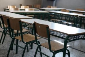 Κοινοβουλευτική αναφορά του ΚΚΕ στη Βουλή για τις υπηρεσιακές μεταβολές των εκπαιδευτικών στη Λήμνο