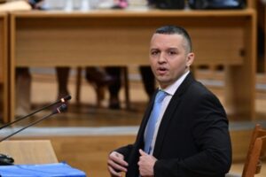 Αποφυλακίζεται σήμερα ο Κασιδιάρης: Γιατί το νομικό πλαίσιο δεν του επιτρέπει να είναι σε εκλογικό συνδυασμό, τι λένε συνταγματολόγοι