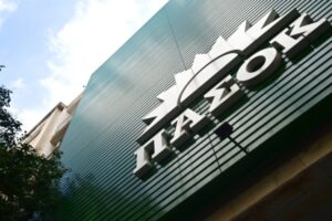«Εκστρατεία» του ΠΑΣΟΚ στην Αττική για την ανακατάληψη της δεύτερης θέσης, ποιοι βουλευτές προσχωρούν στο κόμμα