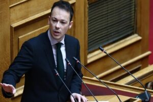 Παραιτήθηκε από βουλευτής του ΣΥΡΙΖΑ και πάει στην ΕΛΑΣ του Τσίπρα ο Μίλτος Ζαμπάρας | Η έδρα στον Γιώργο Βαρεμένο