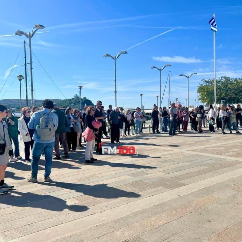 Λήμνος: Με ομιλίες και επίδοση ψηφίσματος ολοκληρώθηκε η απεργιακή κινητοποίηση των εκπαιδευτικών – φωτογραφία 4