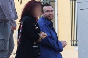 Στη φυλακή ο Καμπούρης, η σύζυγός του και άλλοι τέσσερις για την απάτη στον ΕΦΚΑ