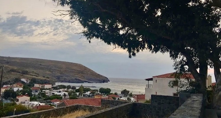 Άη Στράτης: Επίσκεψη της Πρωτοβουλίας στο νησί της μνήμης και της πράσινης ενέργειας